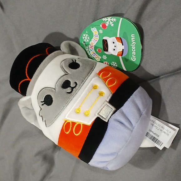 NWT 5" Arctic Fox Nutcracker Gracelynn Squishmallow - Picture 1 of 3